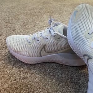 nike unisex sneakers